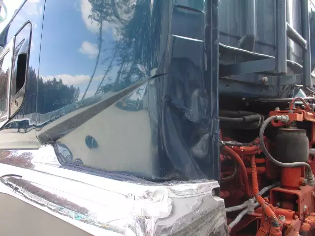 平成25年10月中古大型トラクタヘッド三菱ふそうスーパーグレートの画像54