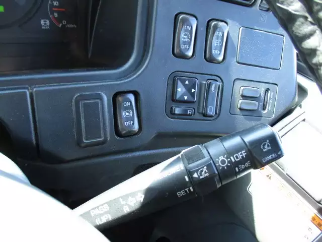 平成25年10月中古大型三菱ふそうスーパーグレートの画像52