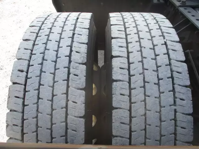 平成30年03月中古大型トラクタヘッド日野プロフィアの画像11