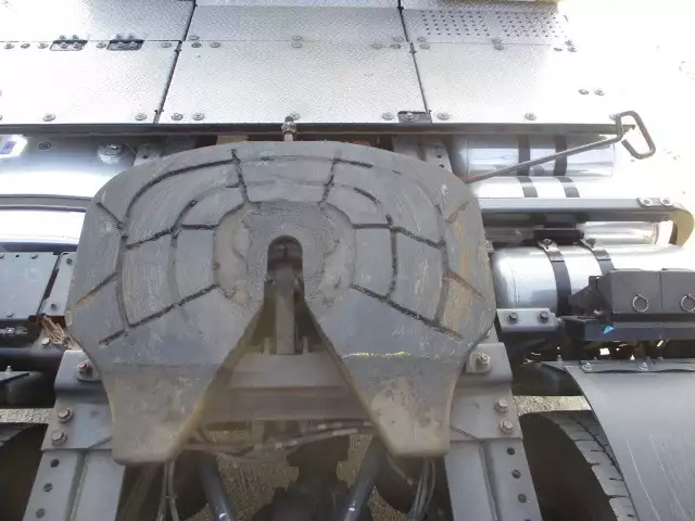 平成30年03月中古大型トラクタヘッド日野プロフィアの画像21