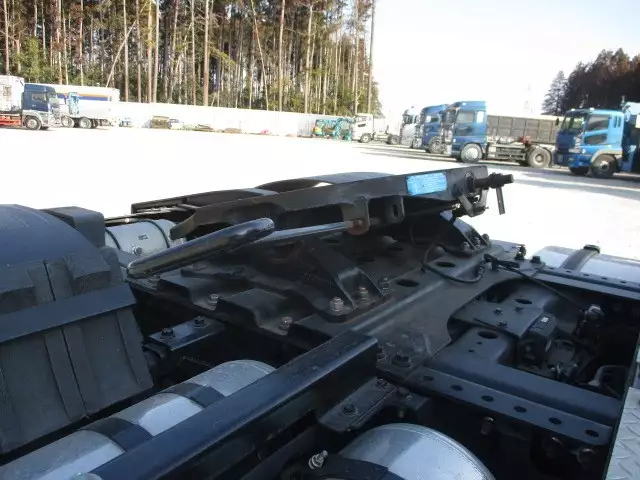 平成30年03月中古大型トラクタヘッド日野プロフィアの画像23