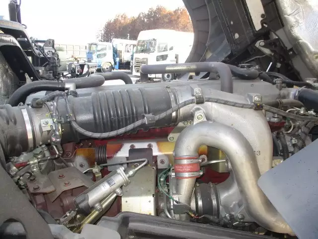 平成30年03月中古大型トラクタヘッド日野プロフィアの画像35