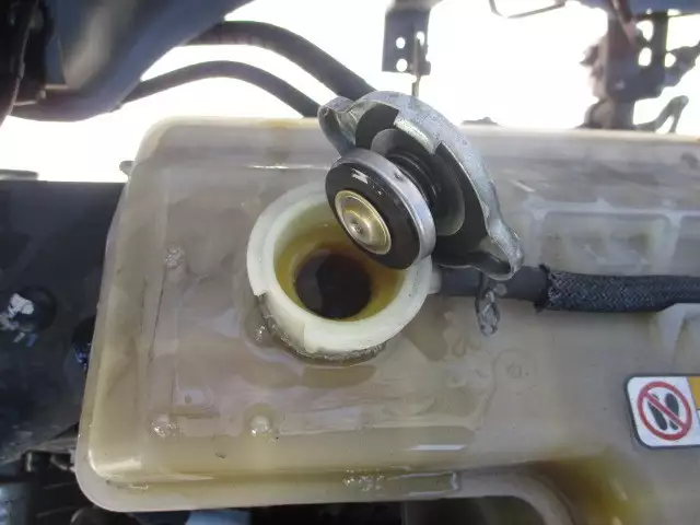 平成30年03月中古大型トラクタヘッド日野プロフィアの画像36