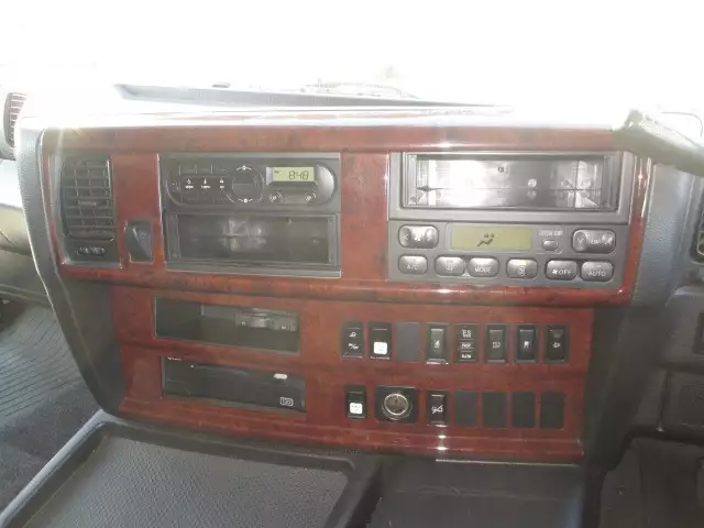 平成30年03月中古大型トラクタヘッド日野プロフィアの画像47