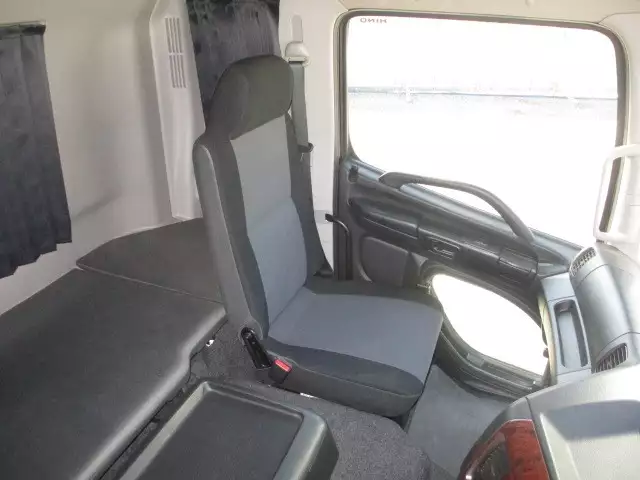 平成30年03月中古大型トラクタヘッド日野プロフィアの画像58