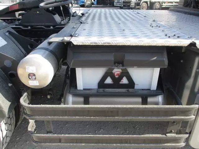令和03年08月中古大型トラクタヘッド日産UDクオンの画像32