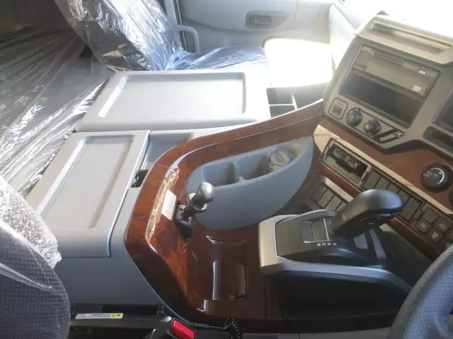 令和03年08月中古大型トラクタヘッド日産UDクオンの画像40