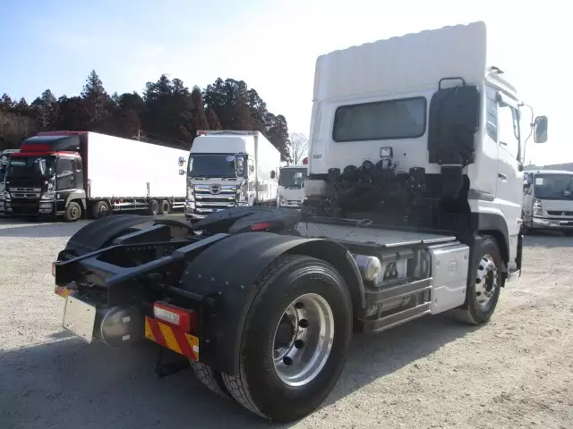 令和03年08月中古大型トラクタヘッド日産UDクオンの画像5