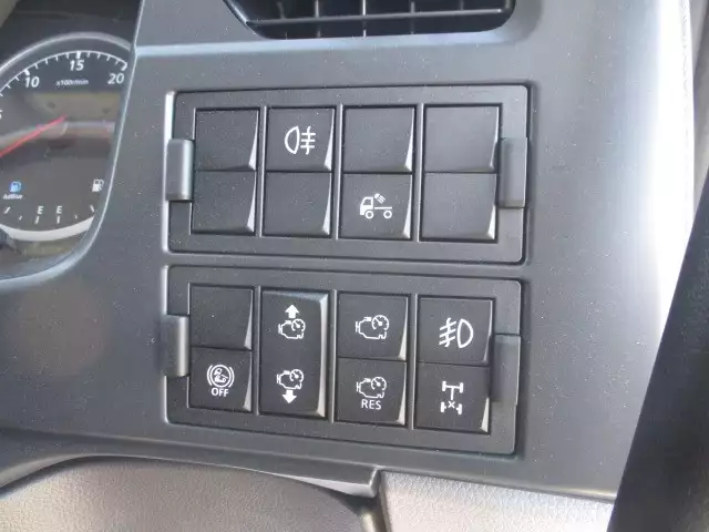 令和03年08月中古大型トラクタヘッド日産UDクオンの画像49