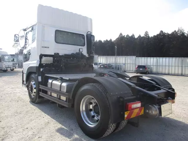 令和03年08月中古大型トラクタヘッド日産UDクオンの画像7