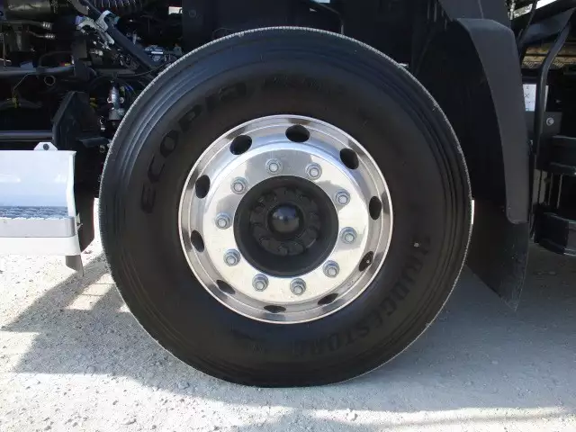 令和03年08月中古大型トラクタヘッド日産UDクオンの画像9