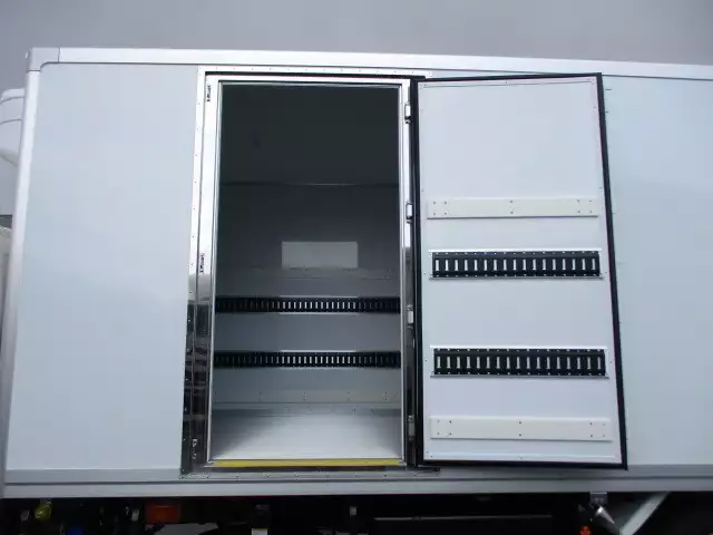 令和03年09月中古中型冷凍バン・ウィング日野レンジャーの画像29