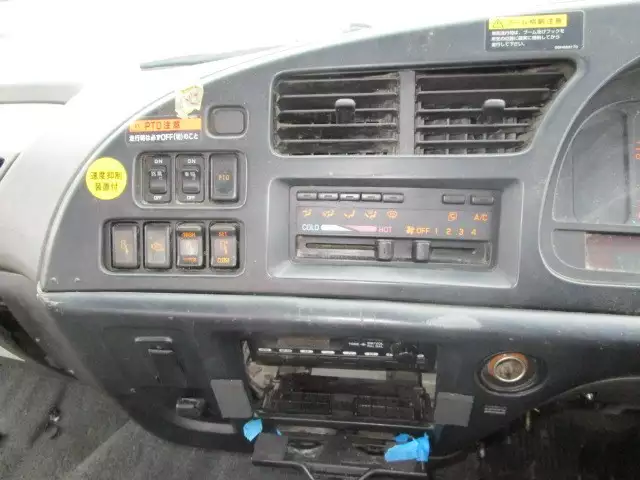 平成19年04月中古中型クレーン付いすゞフォワードの画像15