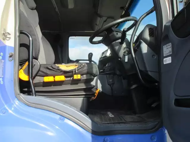 平成17年12月中古大型トラクタヘッド日野日野の画像22