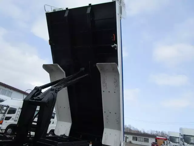 令和03年02月中古大型いすゞギガの画像14