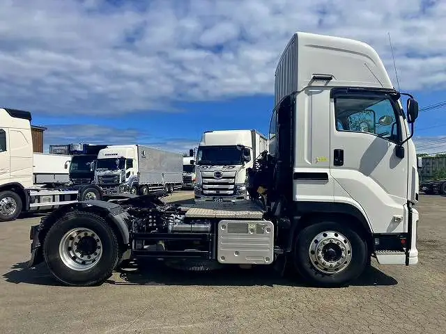 令和04年02月中古大型トラクタヘッドいすゞギガの画像4