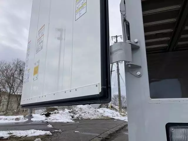 令和02年12月中古中型アルミバン・ウィングいすゞいすゞの画像12