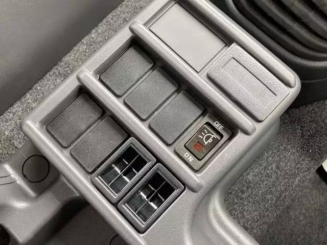 令和02年12月中古中型アルミバン・ウィングいすゞいすゞの画像41