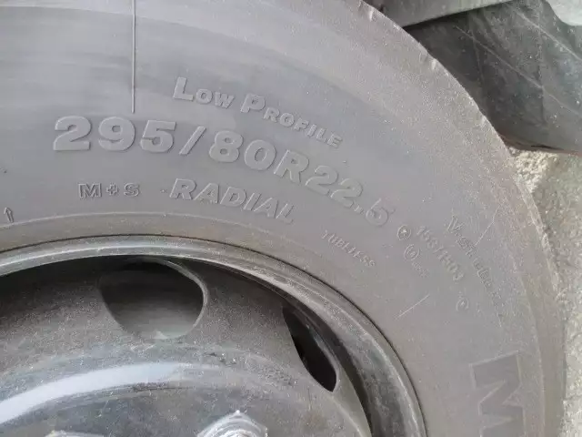 平成24年11月中古大型トラクタヘッド日野プロフィアの画像12