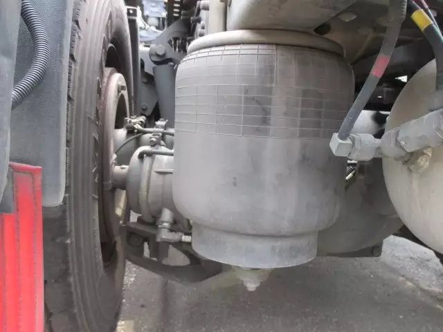 平成24年11月中古大型トラクタヘッド日野プロフィアの画像8