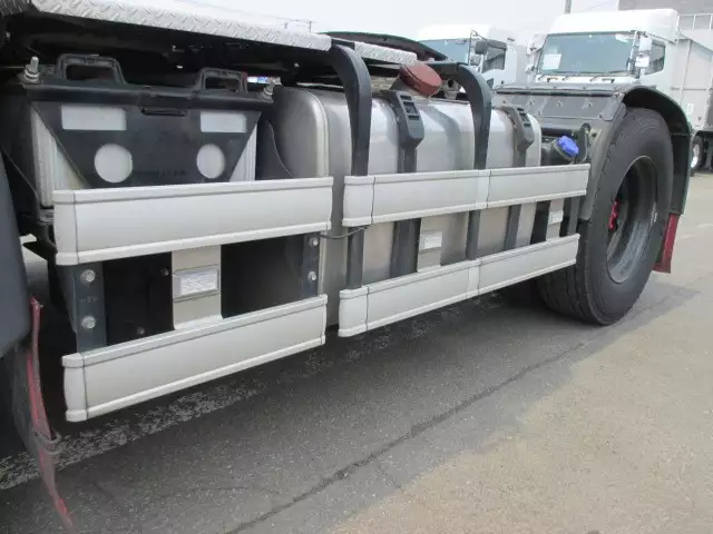 平成24年11月中古大型トラクタヘッド日野プロフィアの画像9