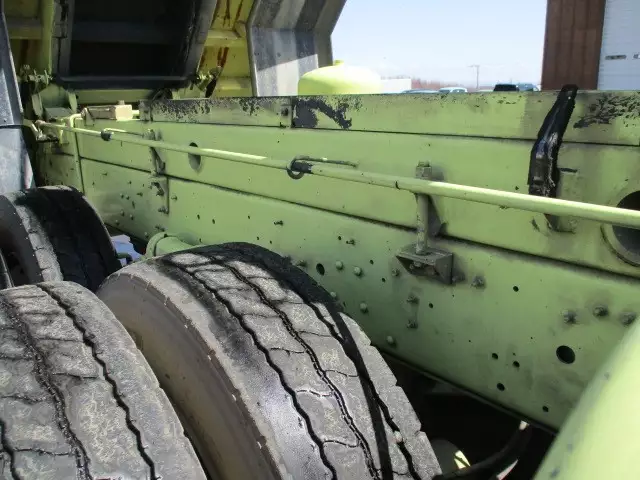 平成27年02月中古大型ダンプ日産UDクオンの画像12