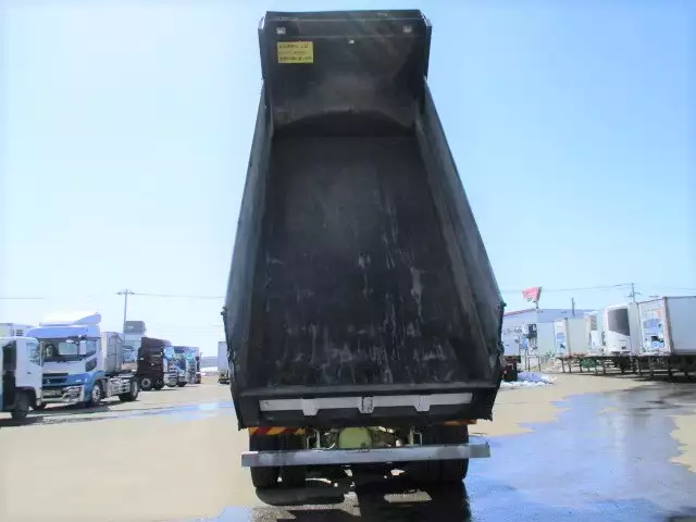 平成27年02月中古大型ダンプ日産UDクオンの画像14
