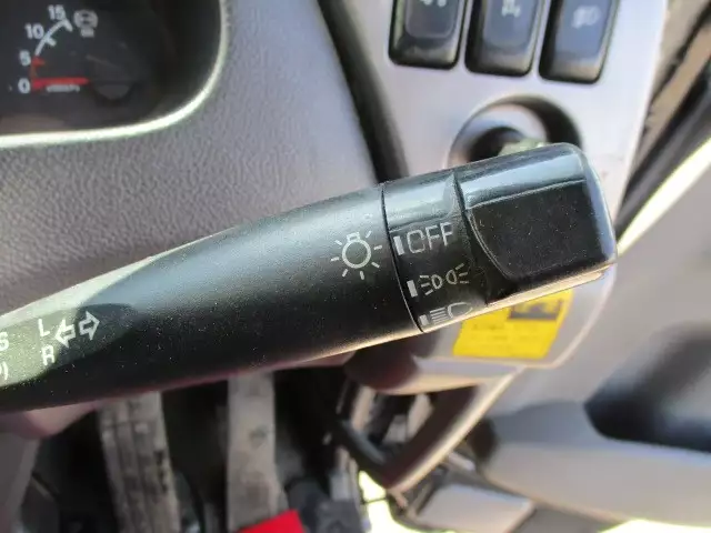 平成27年02月中古大型ダンプ日産UDクオンの画像21