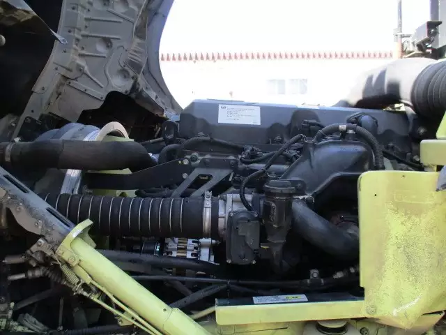 平成27年02月中古大型ダンプ日産UDクオンの画像30