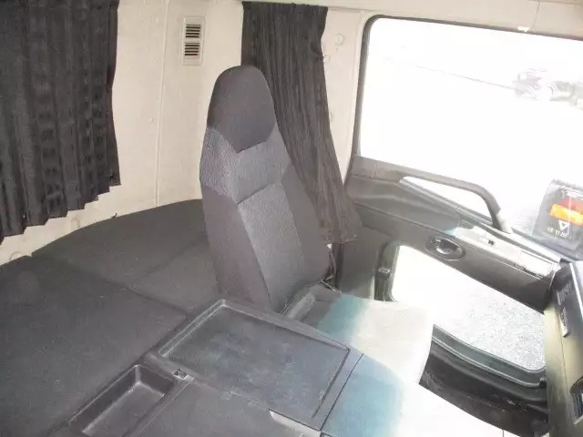 令和01年/平成31年05月中古大型三菱ふそうスーパーグレートの画像59