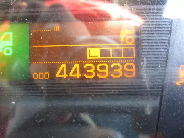 平成28年12月中古大型トラクタヘッド日産UDUDトラックスの画像19