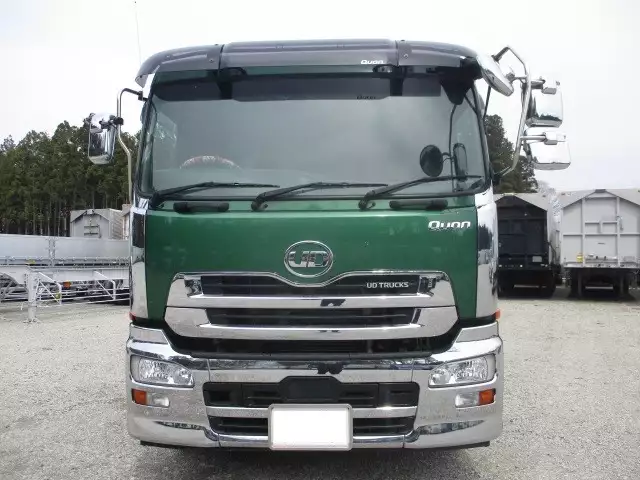 平成29年06月中古大型トラクタヘッド日産UDクオンの画像2