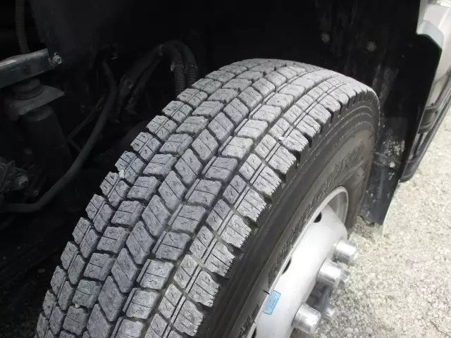 平成29年06月中古大型トラクタヘッド日産UDクオンの画像11