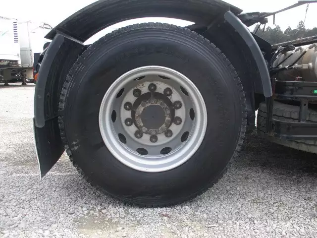 平成29年06月中古大型トラクタヘッド日産UDクオンの画像12