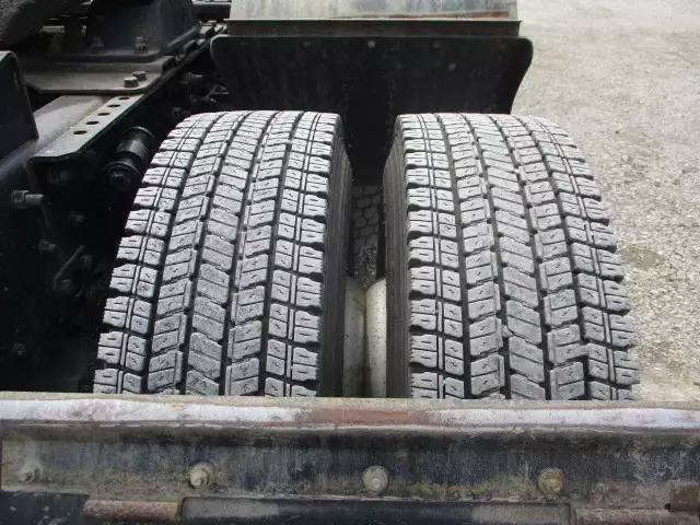 平成29年06月中古大型トラクタヘッド日産UDクオンの画像15