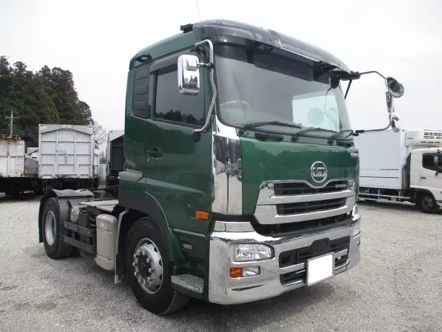 平成29年06月中古大型トラクタヘッド日産UDクオンの画像3