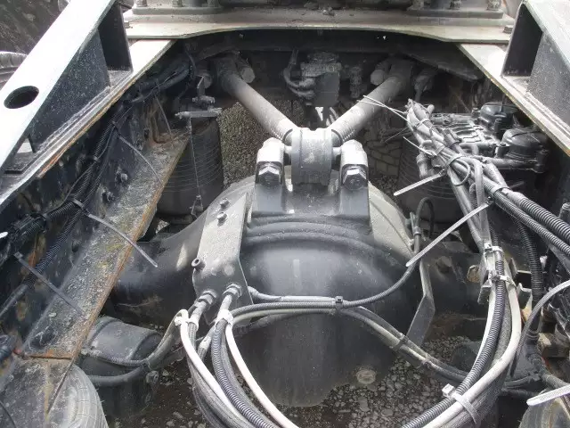 平成29年06月中古大型トラクタヘッド日産UDクオンの画像22