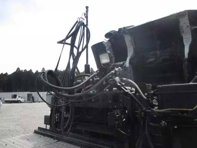 平成29年06月中古大型トラクタヘッド日産UDクオンの画像31