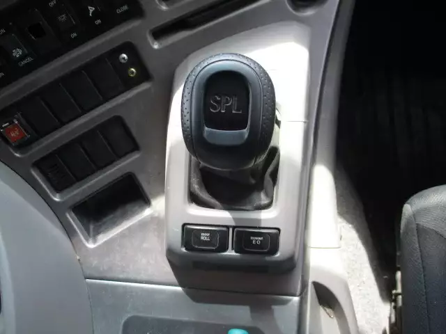 平成29年06月中古大型トラクタヘッド日産UDクオンの画像46