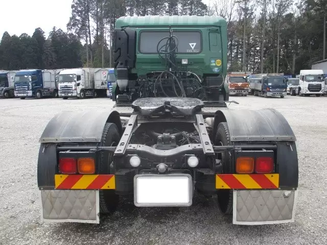 平成29年06月中古大型トラクタヘッド日産UDクオンの画像6