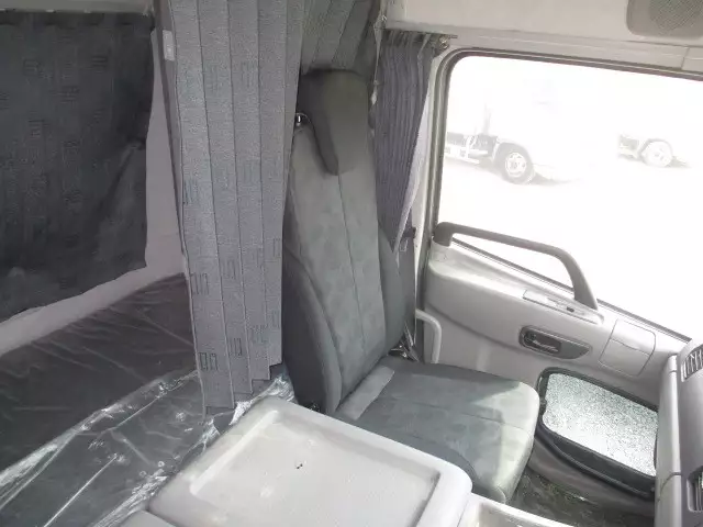 平成29年06月中古大型トラクタヘッド日産UDクオンの画像58