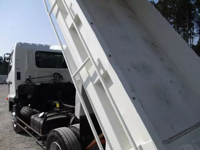 平成23年07月中古中型ダンプ日野レンジャーの画像23