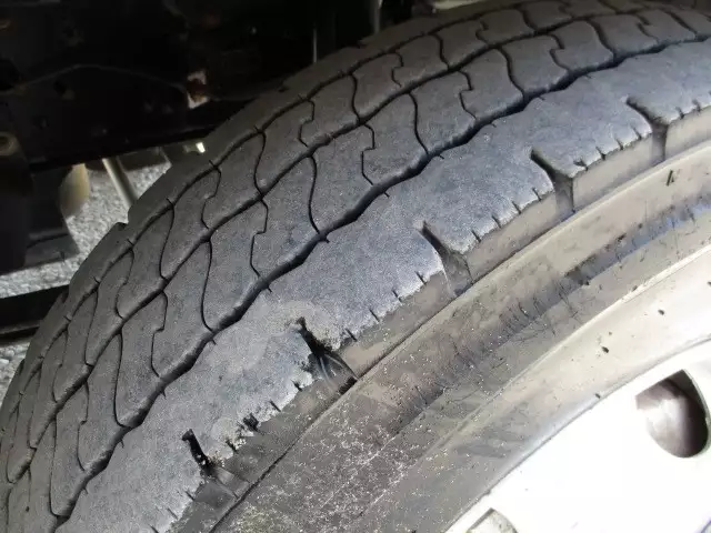 平成23年07月中古中型ダンプ日野レンジャーの画像30