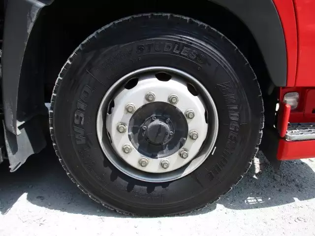 平成29年12月中古大型トラクタヘッド日野プロフィアの画像18