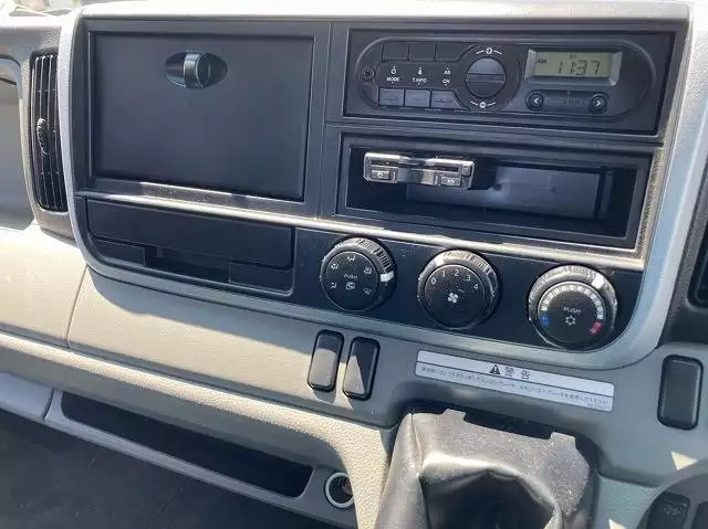 平成30年10月中古小型三菱ふそう三菱の画像38