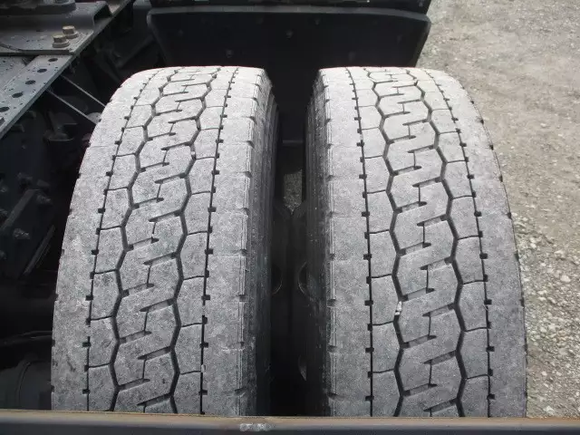 平成29年03月中古大型トラクタヘッド日野プロフィアの画像15