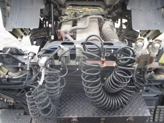 平成29年03月中古大型トラクタヘッド日野プロフィアの画像31