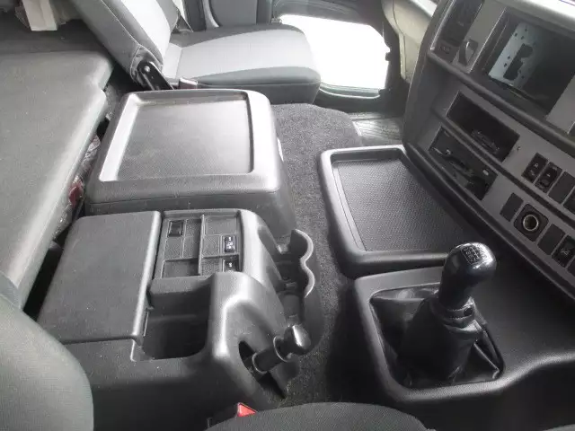 平成29年03月中古大型トラクタヘッド日野プロフィアの画像36