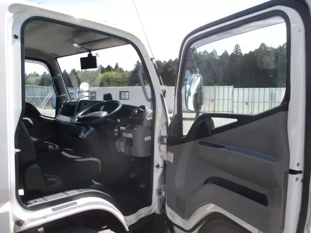 平成30年10月中古小型アルミバン・ウィング三菱ふそう三菱の画像42