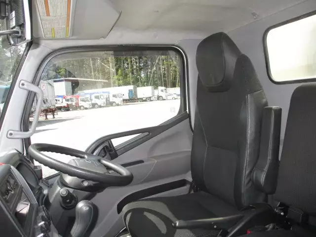 平成30年10月中古小型アルミバン・ウィング三菱ふそう三菱の画像58